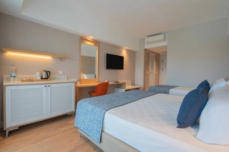 Turecko Side Süral Saray 7 dňový pobyt Ultra All inclusive Letecky Letisko: Praha September 2026 ( 8/09/26-14/09/26)