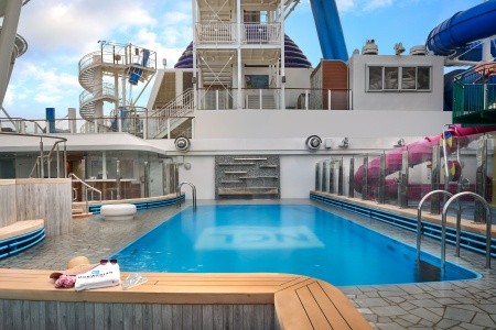 Norwegian Joy - 4