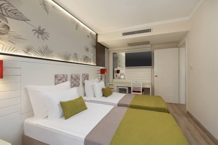 Orange County Resort Kemer - 77