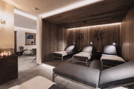 Vier Studios & Restaurant - 21
