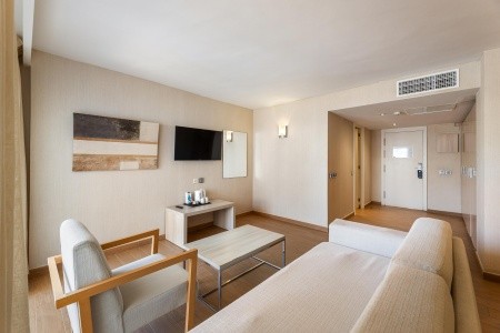 Kanárske ostrovy Lanzarote Thb Lanzarote Beach 5 dňový pobyt Polpenzia Letecky Letisko: Bratislava February 2027 (11/02/27-15/02/27)
