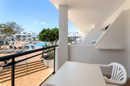 Kanárske ostrovy Lanzarote Thb Lanzarote Beach 5 dňový pobyt Polpenzia Letecky Letisko: Bratislava February 2027 (11/02/27-15/02/27)