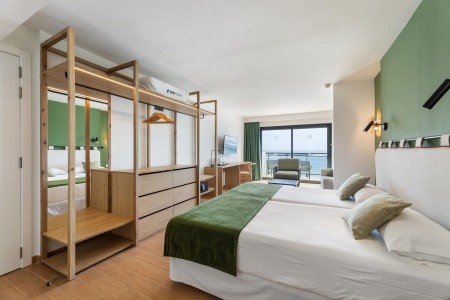 Kanárske ostrovy Lanzarote Thb Lanzarote Beach 5 dňový pobyt Polpenzia Letecky Letisko: Bratislava February 2027 (11/02/27-15/02/27)