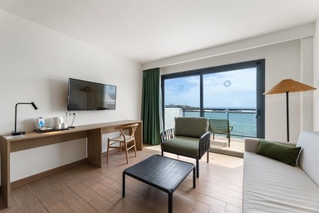 Kanárske ostrovy Lanzarote Thb Lanzarote Beach 5 dňový pobyt Polpenzia Letecky Letisko: Bratislava February 2027 (11/02/27-15/02/27)