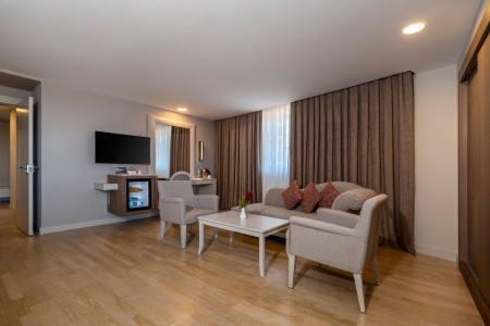 Turecko Antalya Melas Lara 5 dňový pobyt Ultra All inclusive Letecky Letisko: Praha September 2026 (23/09/26-27/09/26)