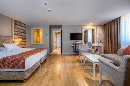 Turecko Antalya Melas Lara 5 dňový pobyt Ultra All inclusive Letecky Letisko: Praha September 2026 (23/09/26-27/09/26)
