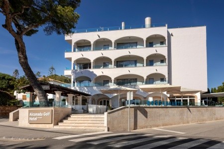 Alcanada Golf Hotel