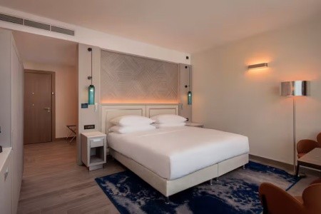 Hilton Rijeka Costabella Beach Resort & Spa - 42