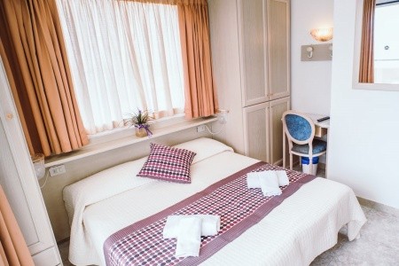 Taliansko  Margherita Jesolo (Jesolo) 8 dňový pobyt Polpenzia Vlastná August 2026 (29/08/26- 5/09/26)