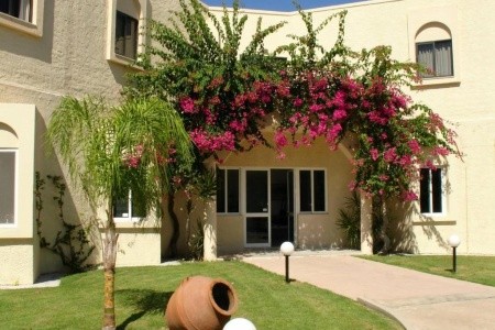 Summerland Hotel & Bungalows - 7