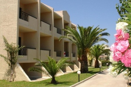 Summerland Hotel & Bungalows - 9