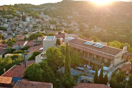 Apokryfo Traditional Village Houses