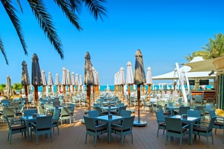 Spojené arabské emiráty Dubaj Hilton Dubai Jumeirah 6 dňový pobyt Polpenzia Letecky Letisko: Praha July 2026 (16/07/26-21/07/26)