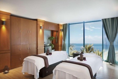 Spojené arabské emiráty Dubaj Hilton Dubai Jumeirah 6 dňový pobyt Polpenzia Letecky Letisko: Praha July 2026 (16/07/26-21/07/26)