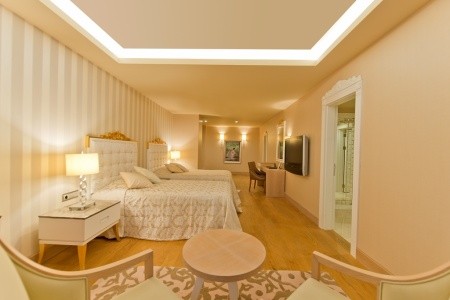 Kamelya Selin - 54