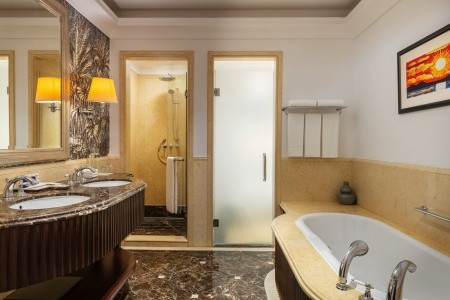 Spojené arabské emiráty Dubaj The Westin Dubai Mina Seyahi Beach Resort & Marina 9 dňový pobyt Polpenzia Letecky Letisko: Praha August 2026 (11/08/26-19/08/26)