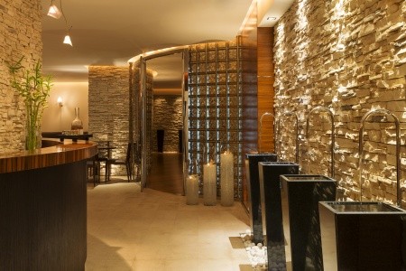 Spojené arabské emiráty Dubaj The Westin Dubai Mina Seyahi Beach Resort & Marina 9 dňový pobyt Polpenzia Letecky Letisko: Praha August 2026 (11/08/26-19/08/26)