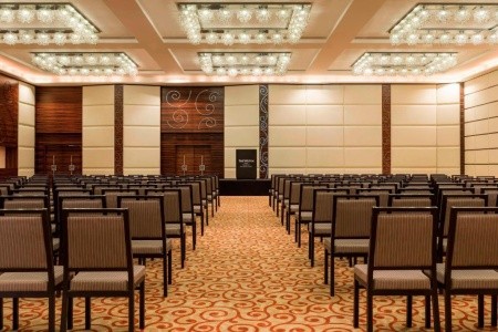 Spojené arabské emiráty Dubaj The Westin Dubai Mina Seyahi Beach Resort & Marina 9 dňový pobyt Polpenzia Letecky Letisko: Praha August 2026 (11/08/26-19/08/26)