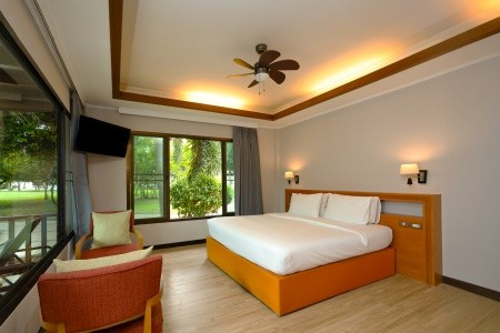 Thajsko Pattaya Pinnacle Grand Jomtien Resort & Spa 12 dňový pobyt Raňajky Letecky Letisko: Viedeň October 2026 ( 1/10/26-12/10/26)