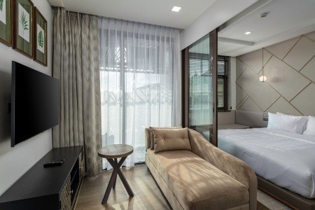 Thajsko Phuket The Proud Karon Beach Phuket Trademark Collection By Wyndham 9 dňový pobyt Polpenzia Letecky Letisko: Praha October 2026 (12/10/26-20/10/26)