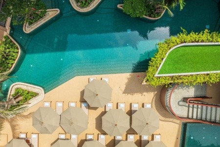 Thajsko Phuket The Proud Karon Beach Phuket Trademark Collection By Wyndham 9 dňový pobyt Polpenzia Letecky Letisko: Praha October 2026 (12/10/26-20/10/26)