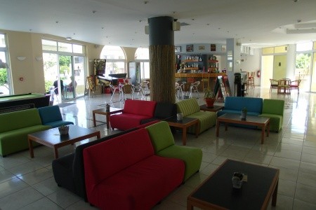 Summerland Hotel & Bungalows - 28