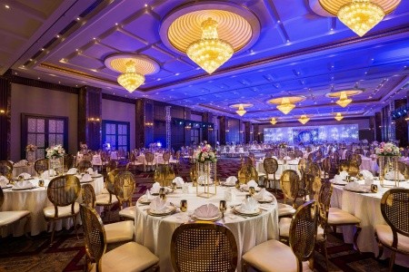 Spojené arabské emiráty Abu Dhabi Beach Rotana Hotel & Tower 12 dňový pobyt All Inclusive Letecky Letisko: Praha May 2027 (14/05/27-25/05/27)