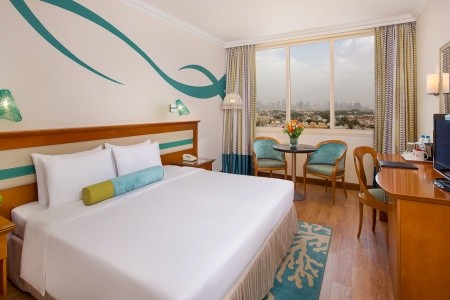 Spojené arabské emiráty Sharjah Coral Beach Resort 10 dňový pobyt Polpenzia Letecky Letisko: Praha January 2027 (10/01/27-19/01/27)