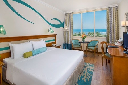 Spojené arabské emiráty Sharjah Coral Beach Resort 10 dňový pobyt Polpenzia Letecky Letisko: Praha January 2027 (10/01/27-19/01/27)
