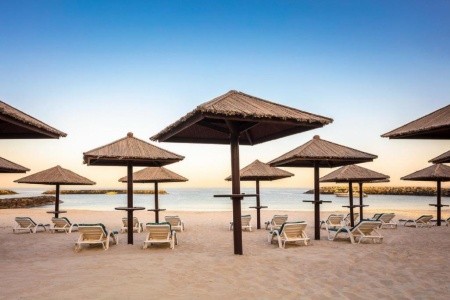 Spojené arabské emiráty Sharjah Coral Beach Resort 10 dňový pobyt Polpenzia Letecky Letisko: Praha January 2027 (10/01/27-19/01/27)