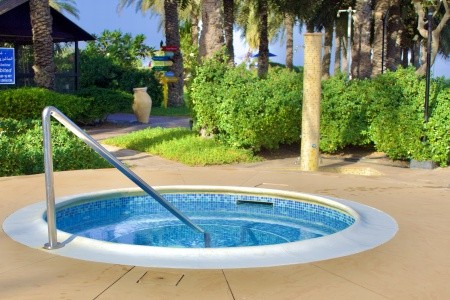 Spojené arabské emiráty Sharjah Coral Beach Resort 10 dňový pobyt Polpenzia Letecky Letisko: Praha January 2027 (10/01/27-19/01/27)