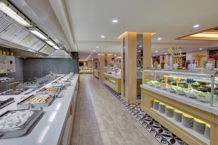 Ramada Hotel & Suites By Wyndham - 48