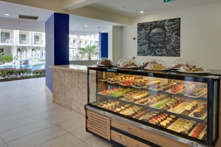 Ramada Hotel & Suites By Wyndham - 71