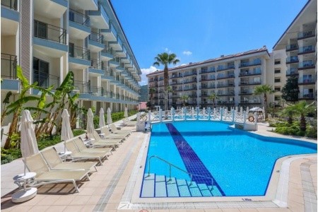 Ramada Hotel & Suites By Wyndham - 80
