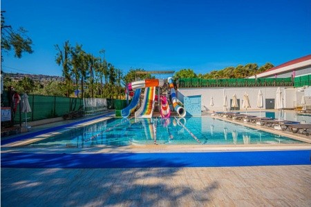 Ramada Hotel & Suites By Wyndham - 85