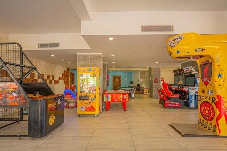 Ramada Hotel & Suites By Wyndham - 101