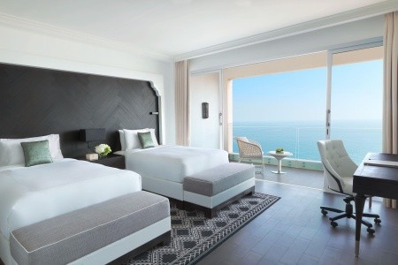 Spojené arabské emiráty Fujairah Fairmont Fujairah Beach Resort 10 dňový pobyt All Inclusive Letecky Letisko: Praha August 2026 ( 4/08/26-13/08/26)