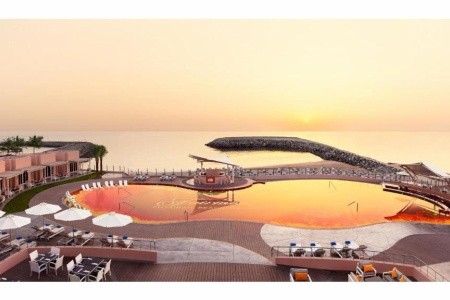 Spojené arabské emiráty Fujairah Fairmont Fujairah Beach Resort 10 dňový pobyt All Inclusive Letecky Letisko: Praha August 2026 ( 4/08/26-13/08/26)