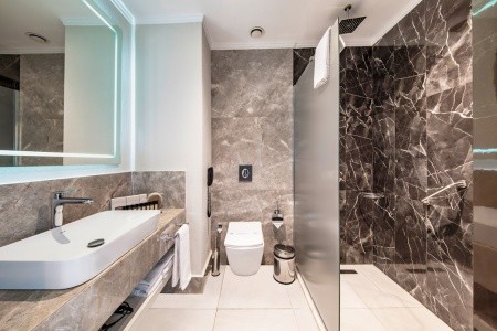 Serenity Queen - 33