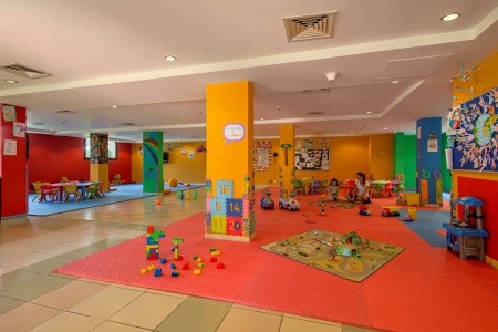 Spojené arabské emiráty Fujairah Jaz Miramar Al Aqah 9 dňový pobyt All Inclusive Letecky Letisko: Praha February 2027 (27/02/27- 7/03/27)