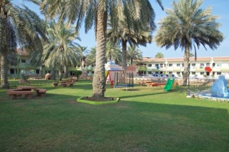 Flamingo Beach Resort - 9
