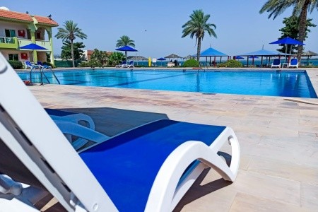 Flamingo Beach Resort - 34
