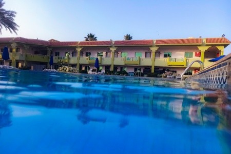 Flamingo Beach Resort - 41