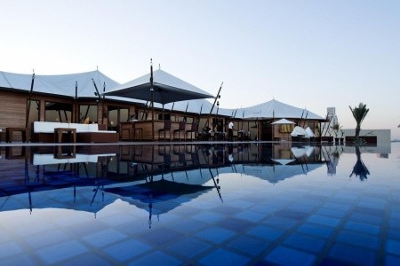 Spojené arabské emiráty Ras Al Khaimah The Ritz Carlton 6 dňový pobyt Raňajky Letecky Letisko: Praha November 2026 (10/11/26-15/11/26)