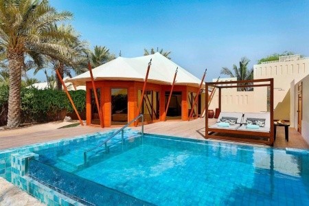 Spojené arabské emiráty Ras Al Khaimah The Ritz Carlton 6 dňový pobyt Raňajky Letecky Letisko: Praha November 2026 (10/11/26-15/11/26)