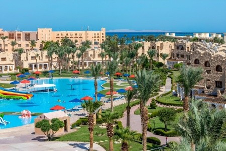Royal Lagoons Aqua Park Resort & Spa - 2