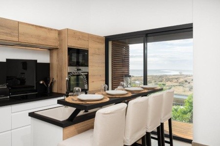 Moma By The Ocean, Trois Bassins - 6