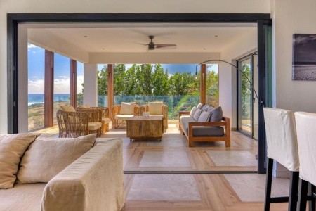 Moma By The Ocean, Trois Bassins - 12