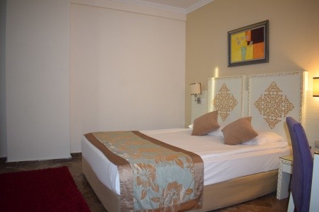 Crystal Admiral Resort & Spa - 23
