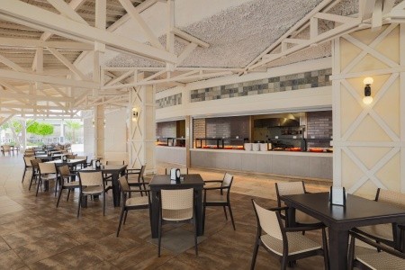 Crystal Admiral Resort & Spa - 38